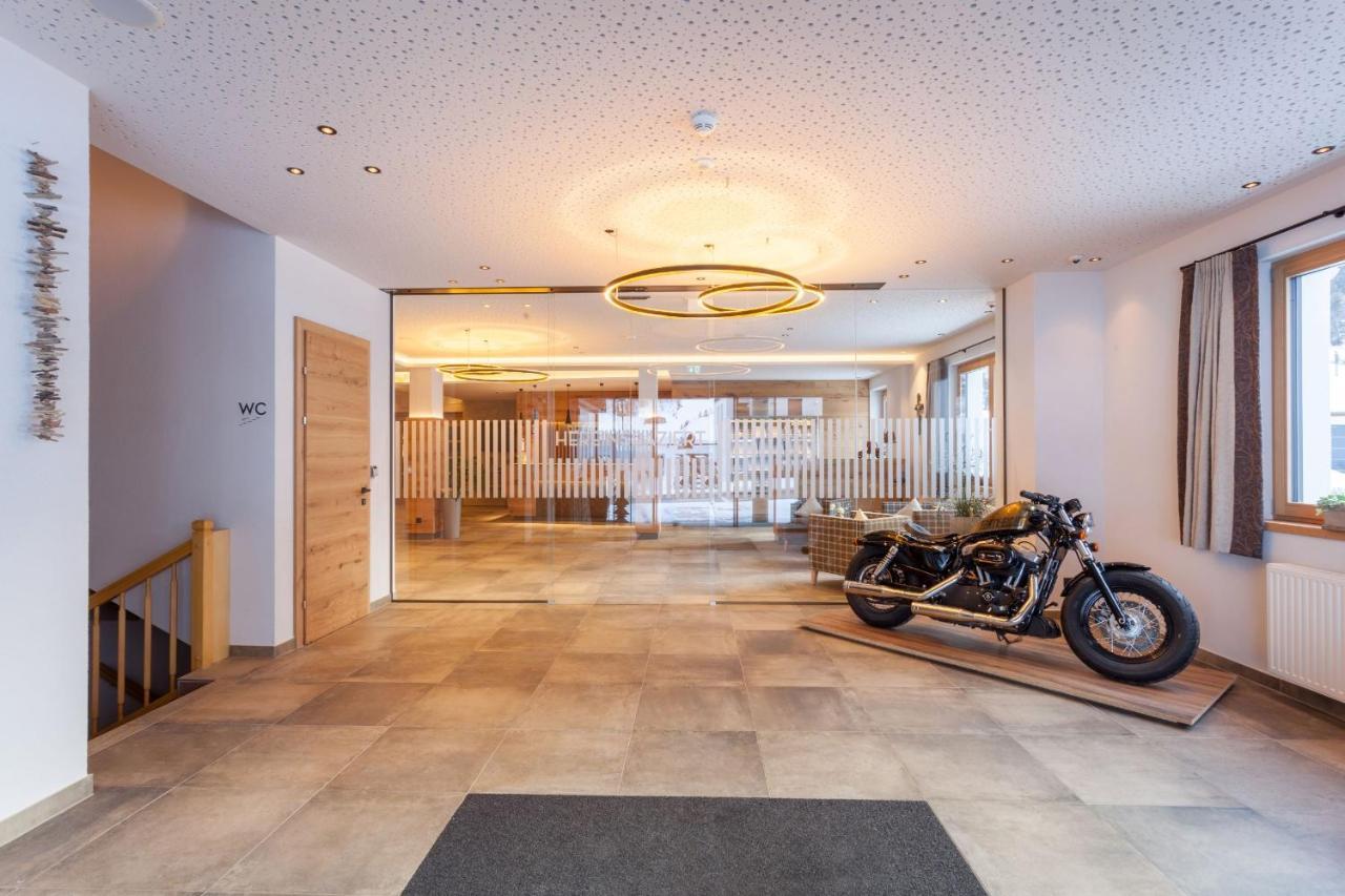 Hotel Luggi Galtuer Ngoại thất bức ảnh