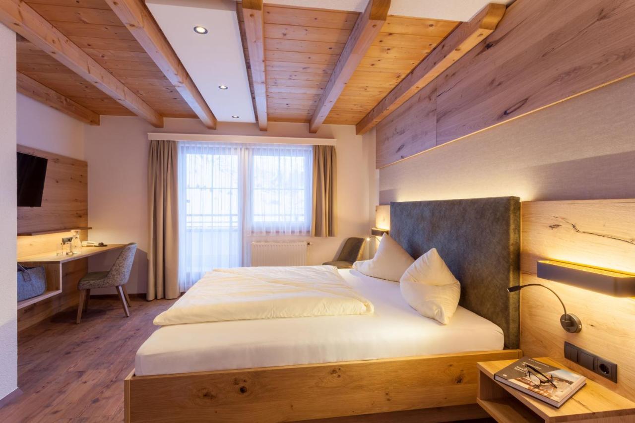 Hotel Luggi Galtuer Ngoại thất bức ảnh