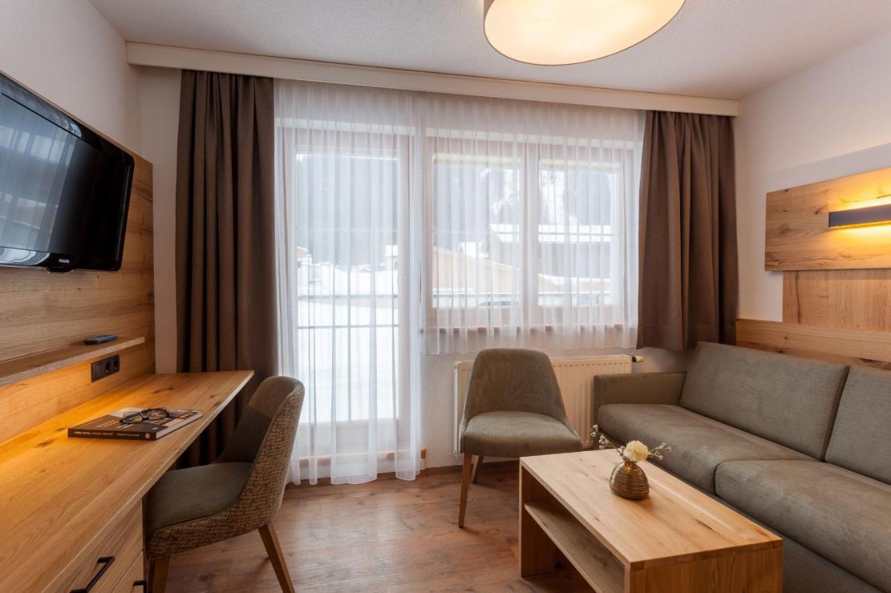 Hotel Luggi Galtuer Ngoại thất bức ảnh