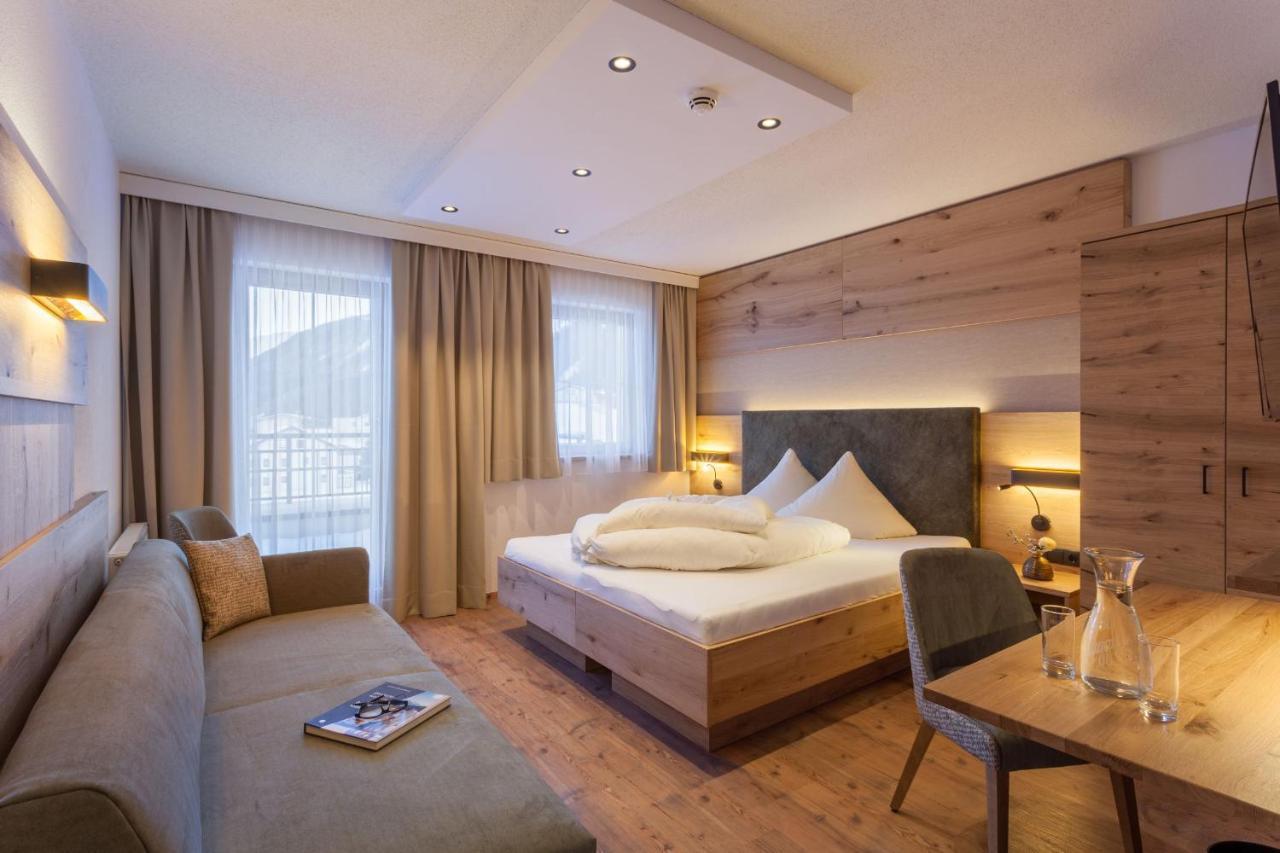 Hotel Luggi Galtuer Ngoại thất bức ảnh
