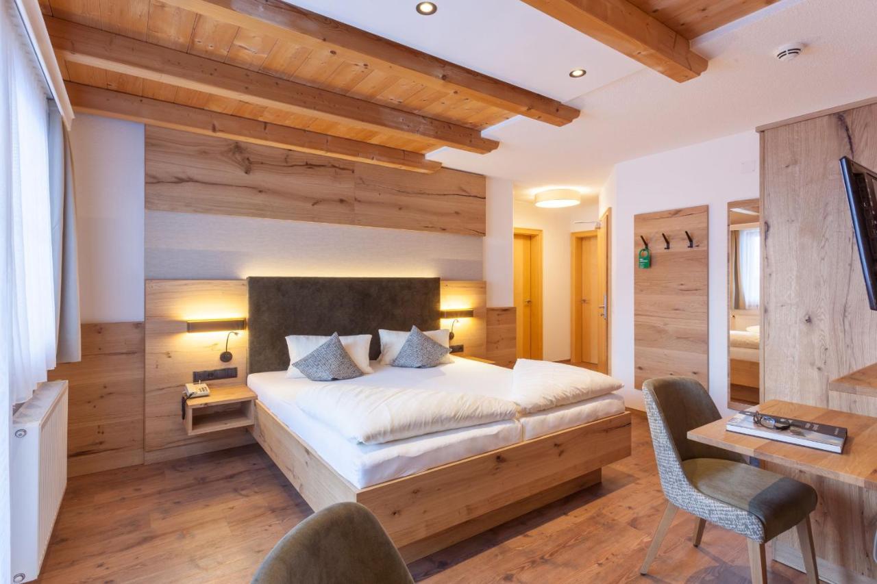 Hotel Luggi Galtuer Ngoại thất bức ảnh