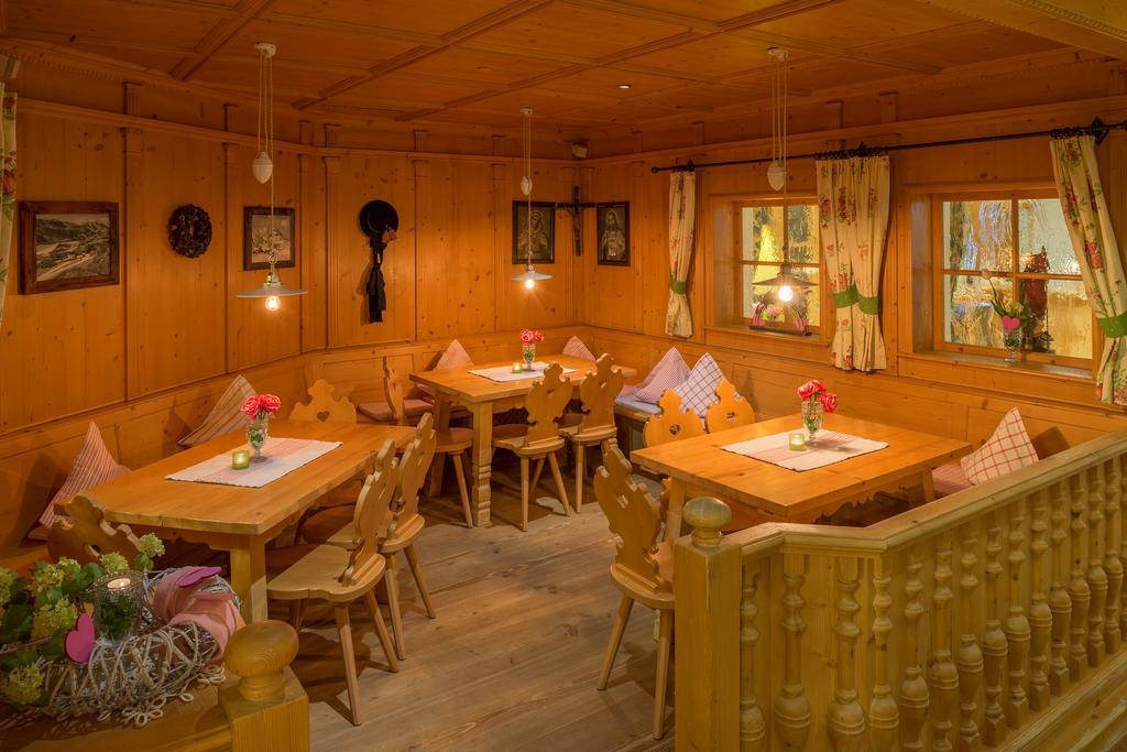 Hotel Luggi Galtuer Ngoại thất bức ảnh
